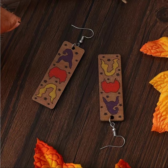 Hocus Pocus Sanderson Sisters Earrings - Picture 4 of 6
